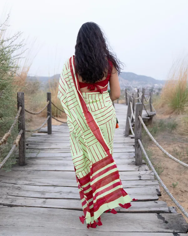 Mint_Green_Cotton_Mint_Lines_H_Block_Printed_Mul_Saree_With_Tassels_For_Women